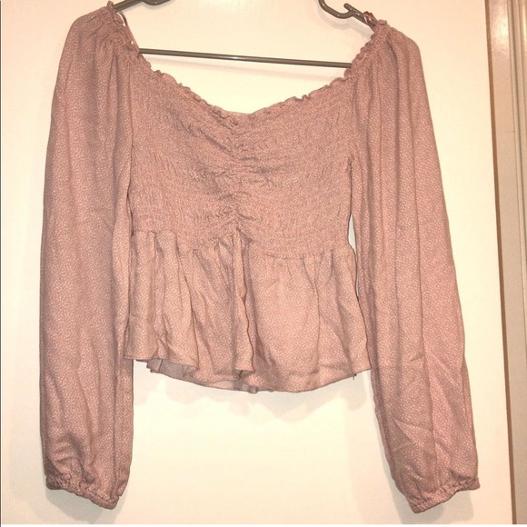 Cute pink top - Picture 1 of 1